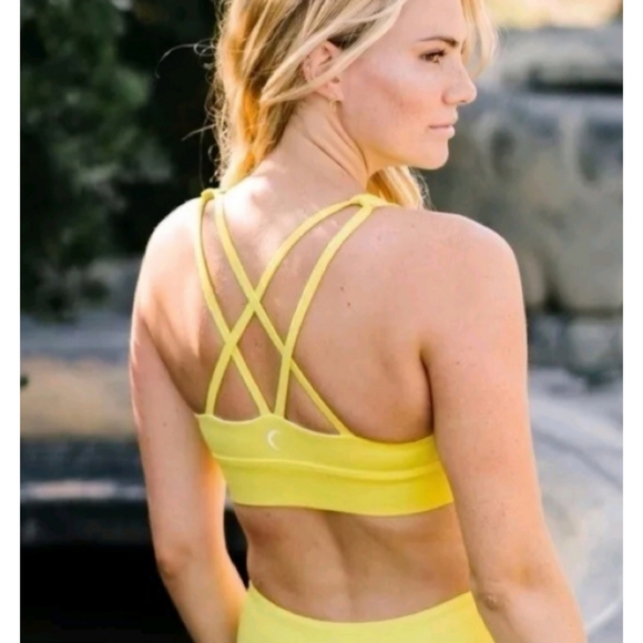 ZYIA Active Sports Bra Womens Size M Light n Tight Strappy Neon Yellow Pebbled - Picture 5 of 11